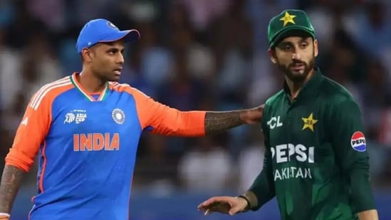 Live. पाकिस्तान की धज्जियाँ उड़ाईं भारत ने!”